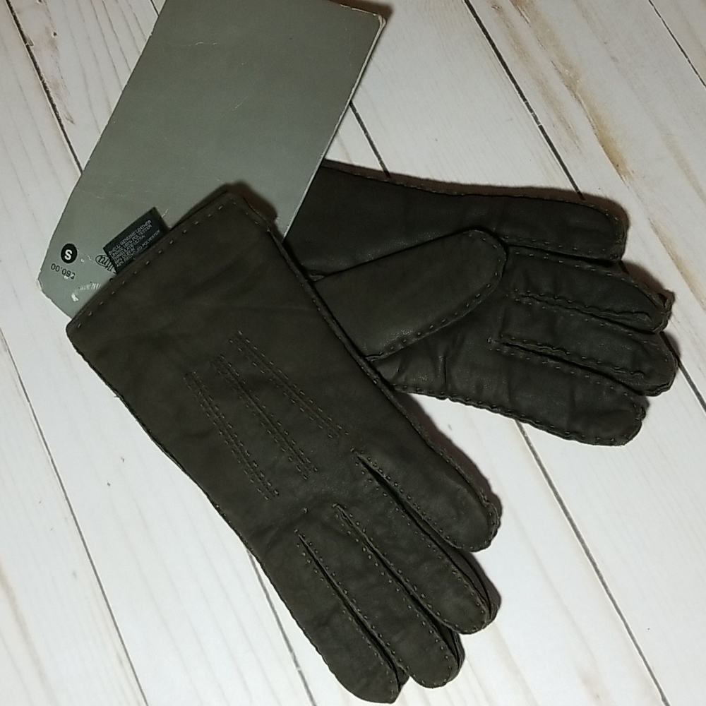 New‎ Wilson's leather gloves small